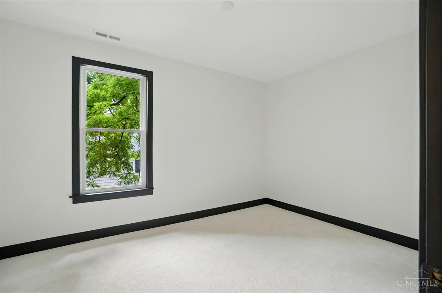 3555 Eden Avenue, Cincinnati, OH, 45229 — photo 30