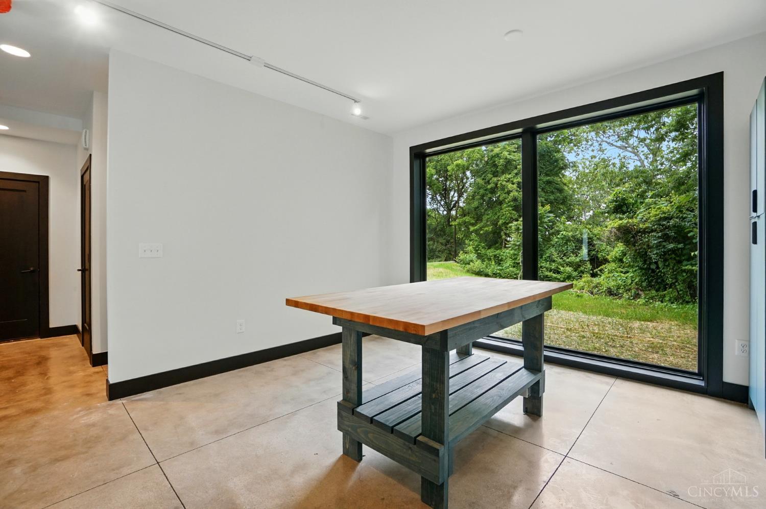 3555 Eden Avenue, Cincinnati, OH, 45229 — photo 14