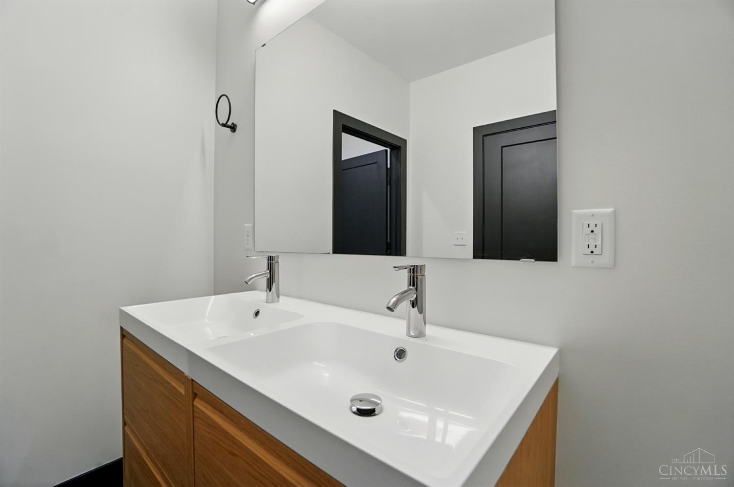 3555 Eden Avenue, Cincinnati, OH, 45229 — photo 28