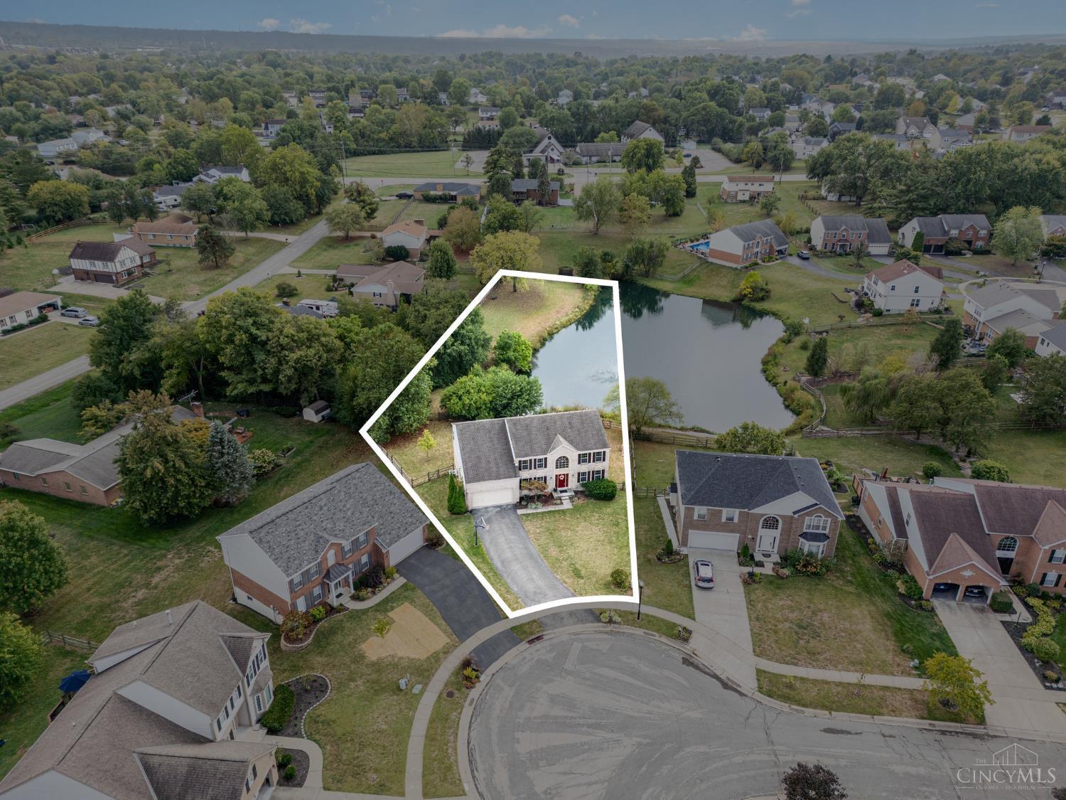 Homes for sale in West Chester, OH | 7724 W Lake Dr, West Chester, OH 45069 | MLS# 1853262