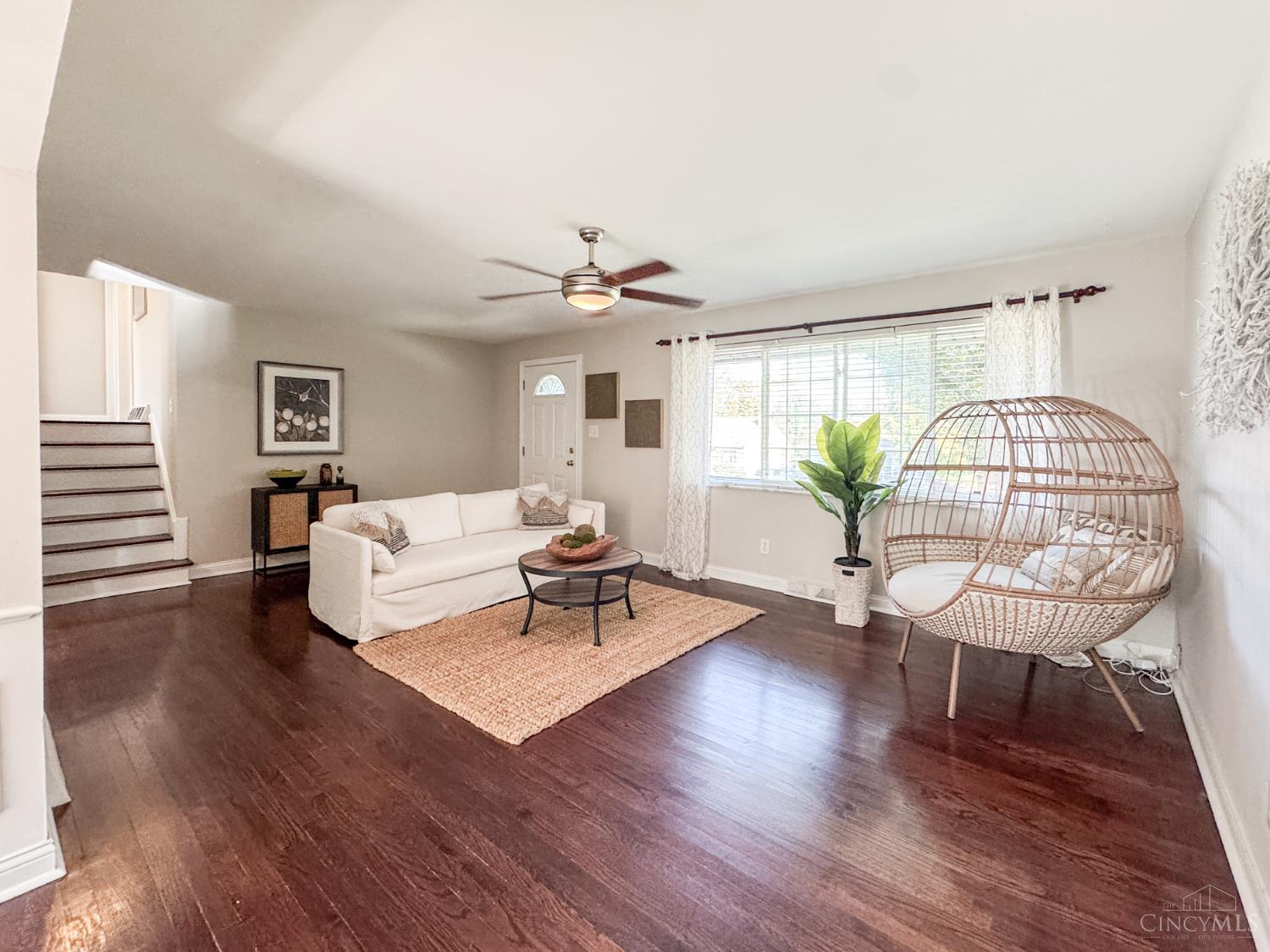 Homes for sale in Sycamore Twp, OH | 8907 Eldora Dr, Sycamore Twp, OH 45236 | MLS# 1853726