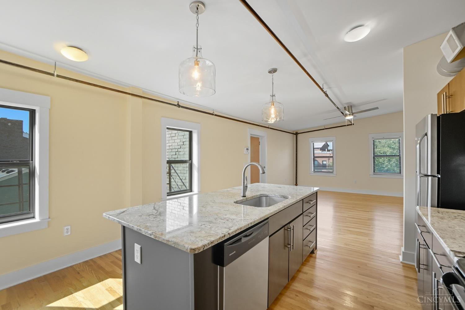 1412 Republic Street #374