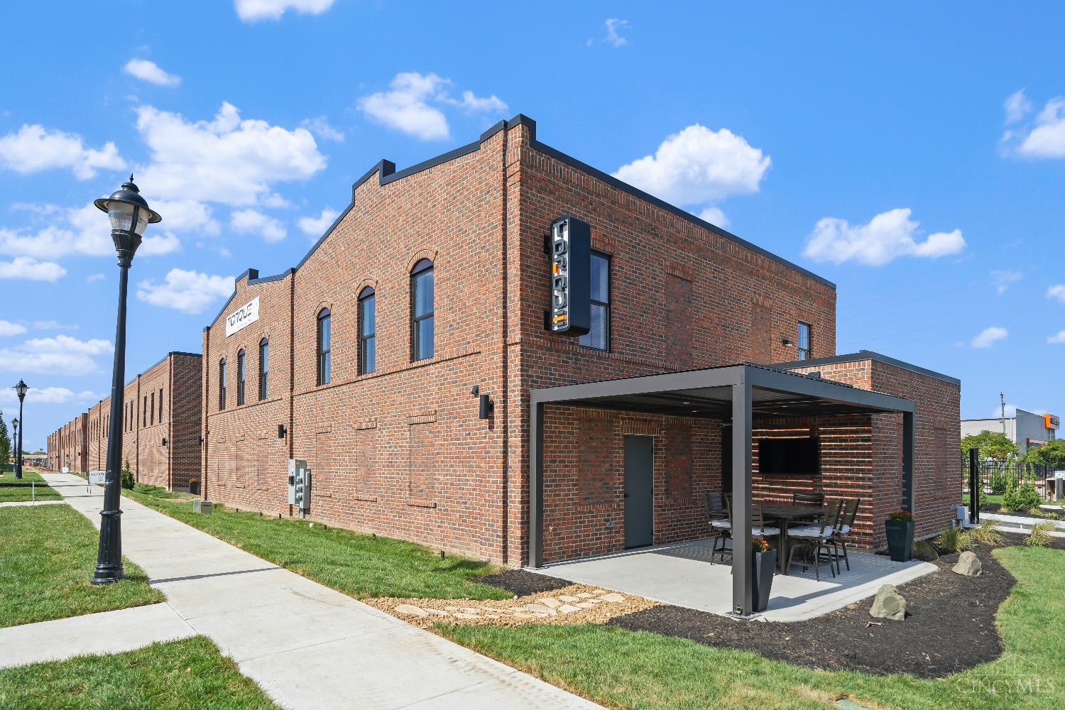 Homes for sale in Cincinnati, OH | 4477 Thirty Fourth Ave #21, Cincinnati, OH 45209 | MLS# 1846427