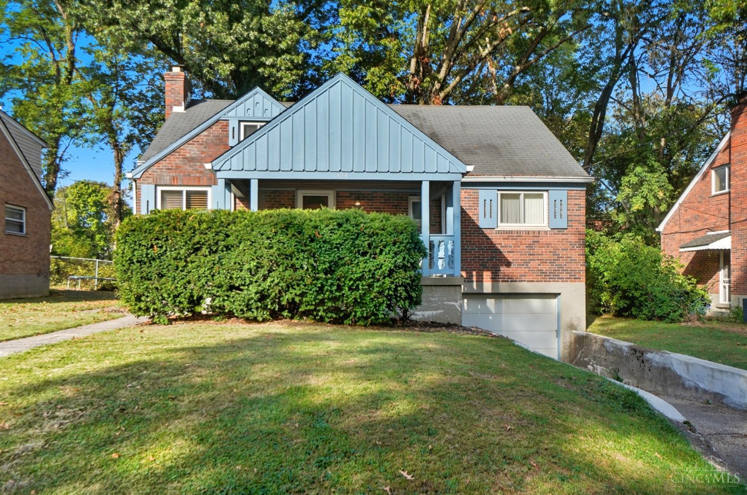 6123 Faircrest Court