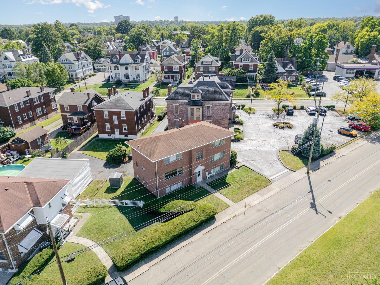 2nd image of 4206 Lafayette Ave, Cincinnati, OH 45212