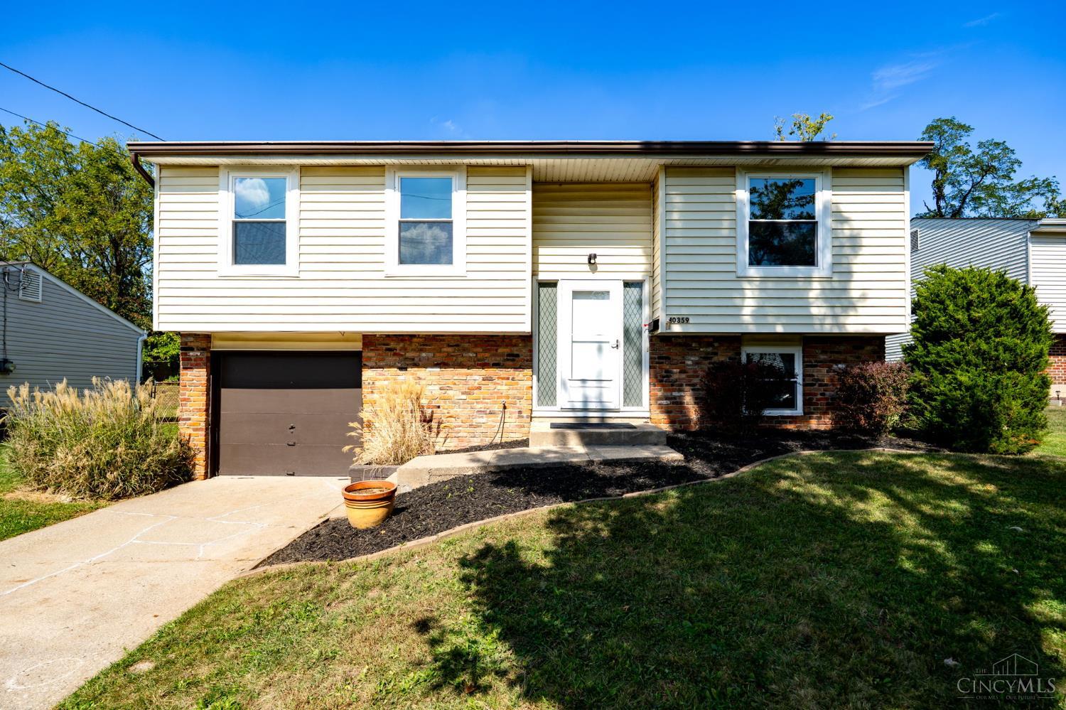 Homes for sale in Colerain Twp, OH | 10359 Hawkhurst Dr, Colerain Twp, OH 45231 | MLS# 1857250