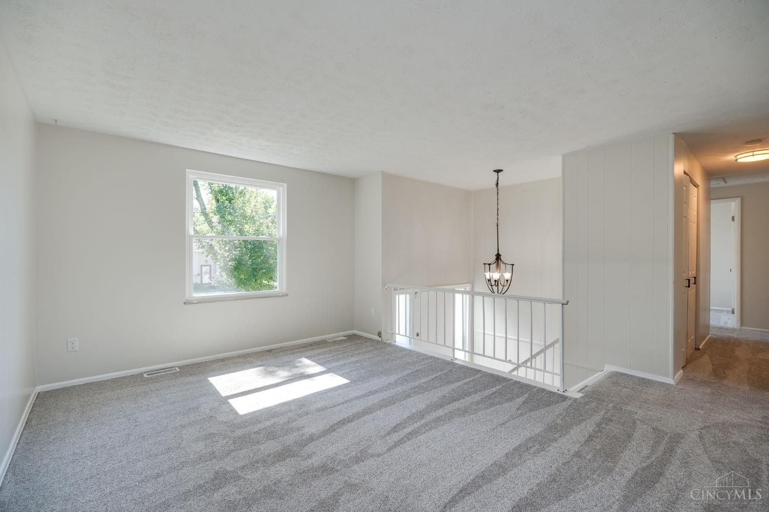 Homes for sale in Colerain Twp, OH | 10359 Hawkhurst Dr, Colerain Twp, OH 45231 | MLS# 1857250