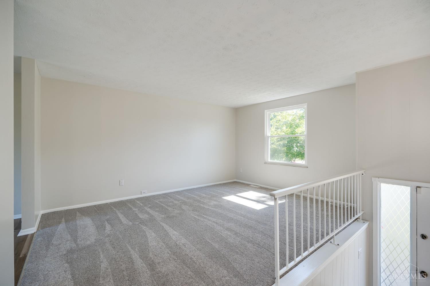 Homes for sale in Colerain Twp, OH | 10359 Hawkhurst Dr, Colerain Twp, OH 45231 | MLS# 1857250