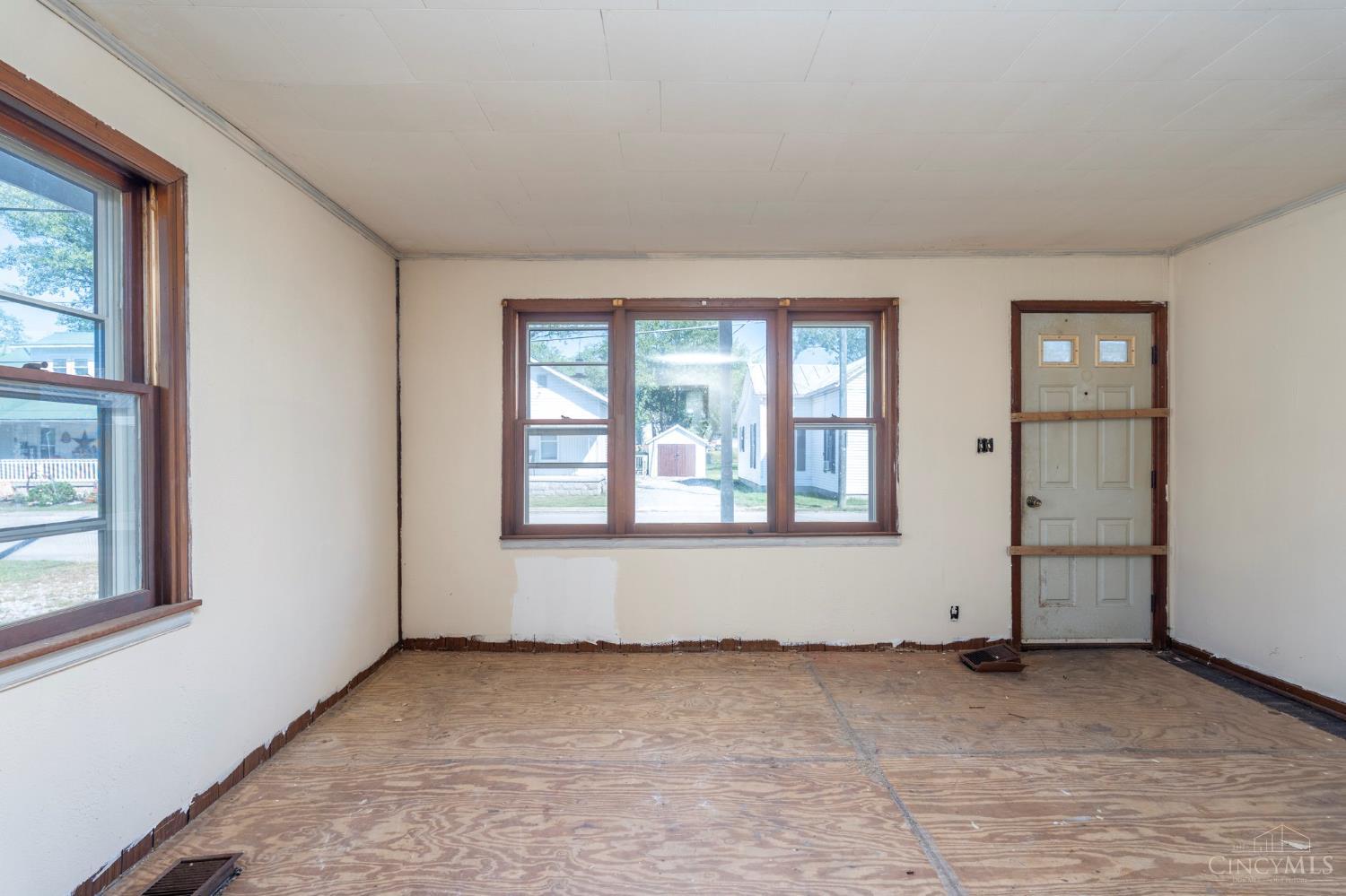 Homes for sale in Peebles, OH | 173 Elm St, Peebles, OH 45660 | MLS# 1857281