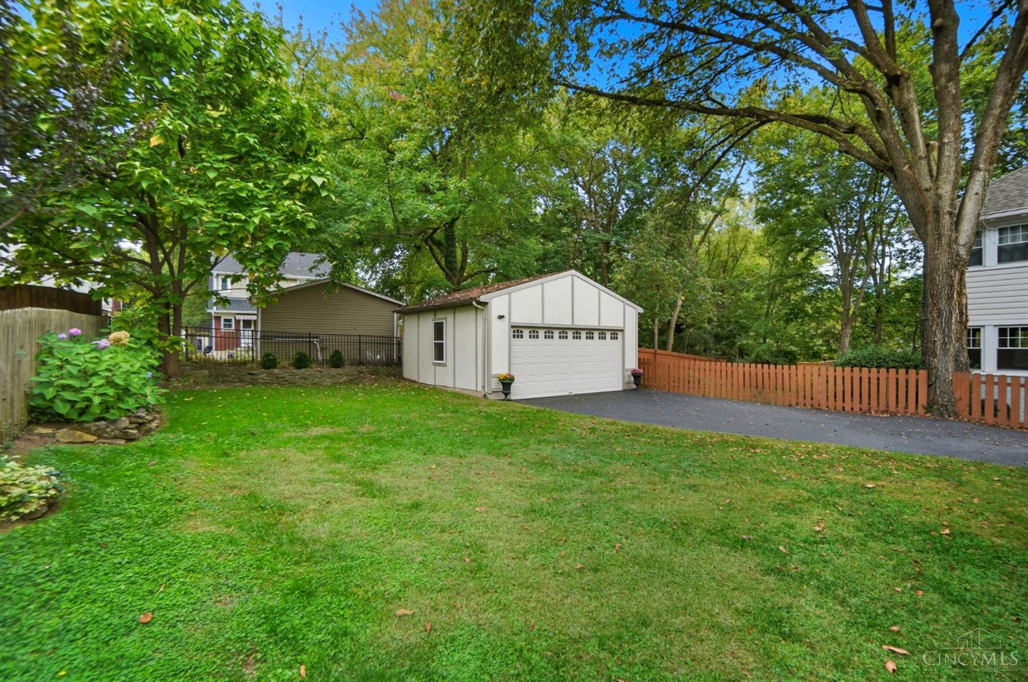 6143 Tulane Road