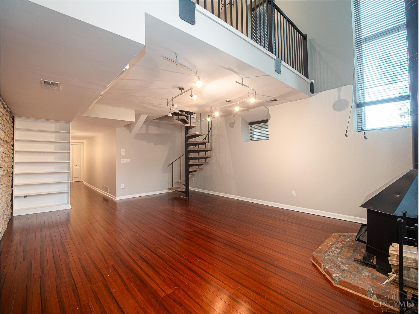 2625 Cleinview Avenue