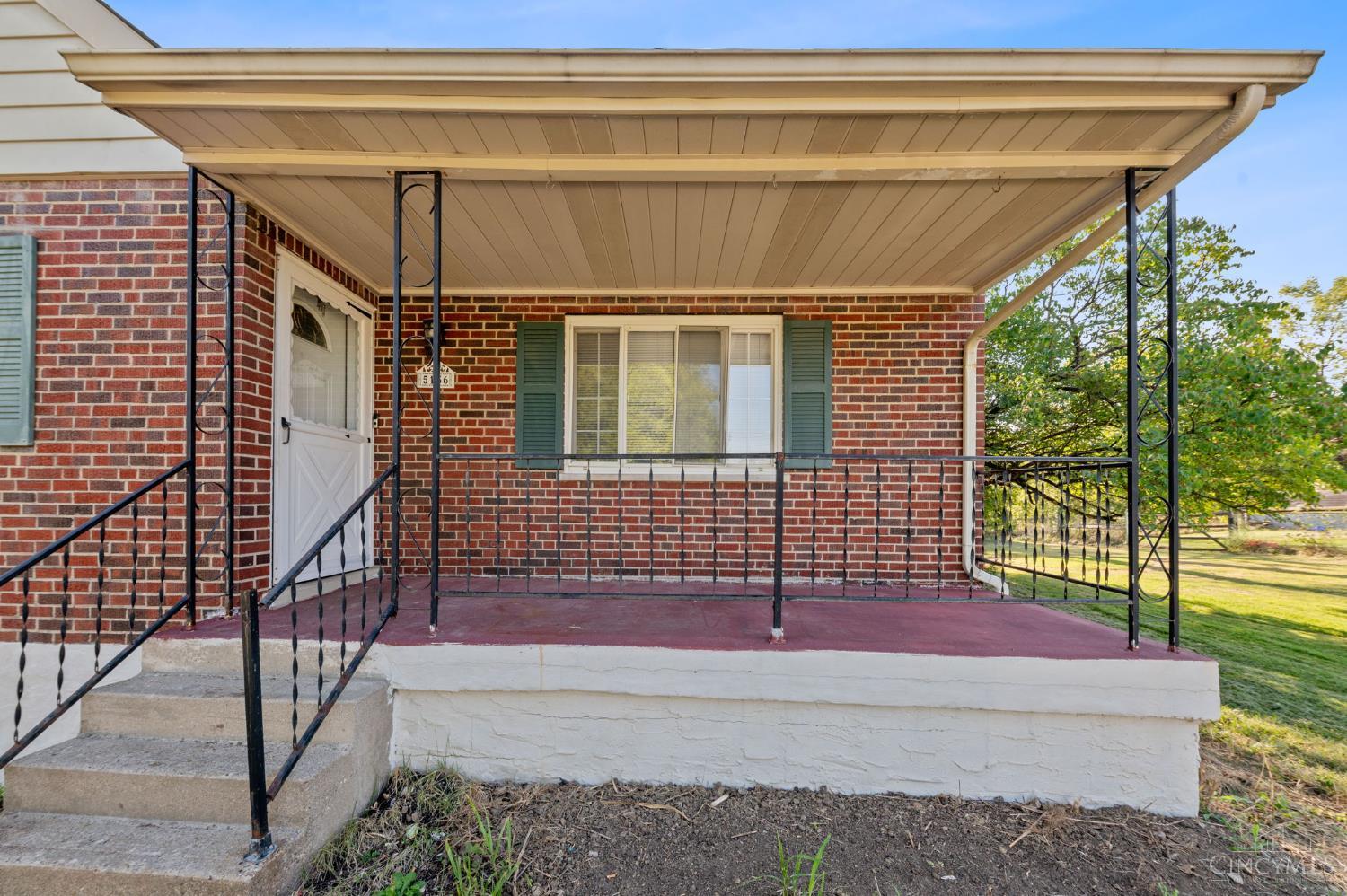 Homes for sale in Green Twp, OH | 5156 Valley Ridge Rd, Green Twp, OH 45247 | MLS# 1857994