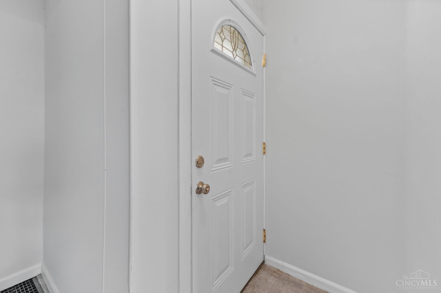 Homes for sale in Green Twp, OH | 5156 Valley Ridge Rd, Green Twp, OH 45247 | MLS# 1857994