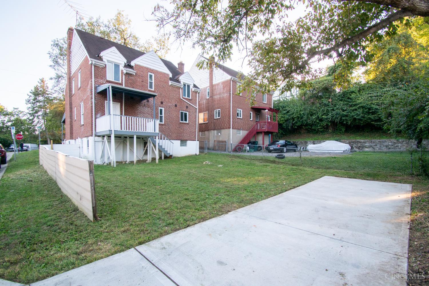 Homes for sale in Cincinnati, OH | 1354 Avon Dr, Cincinnati, OH 45229 | MLS# 1858385