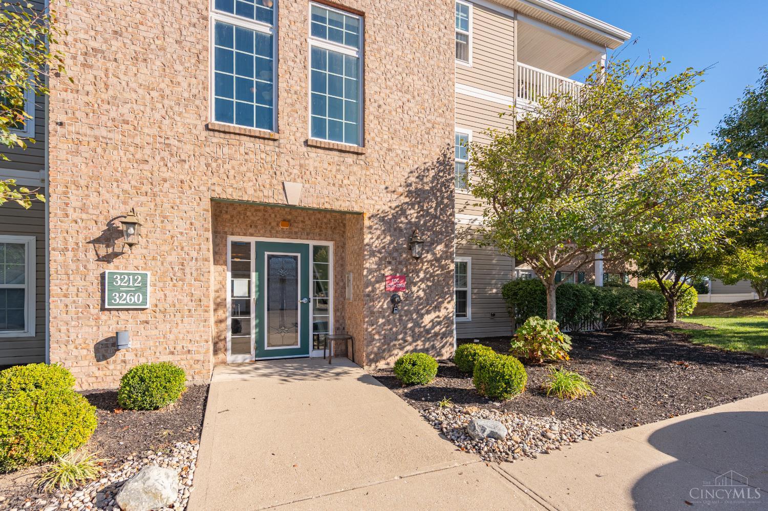 3244 Grand Falls Boulevard