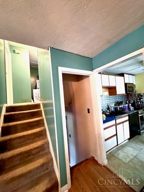 Homes for sale in Springfield Twp., OH | 2317 Magdalena Dr, Springfield Twp., OH 45231 | MLS# 1858583