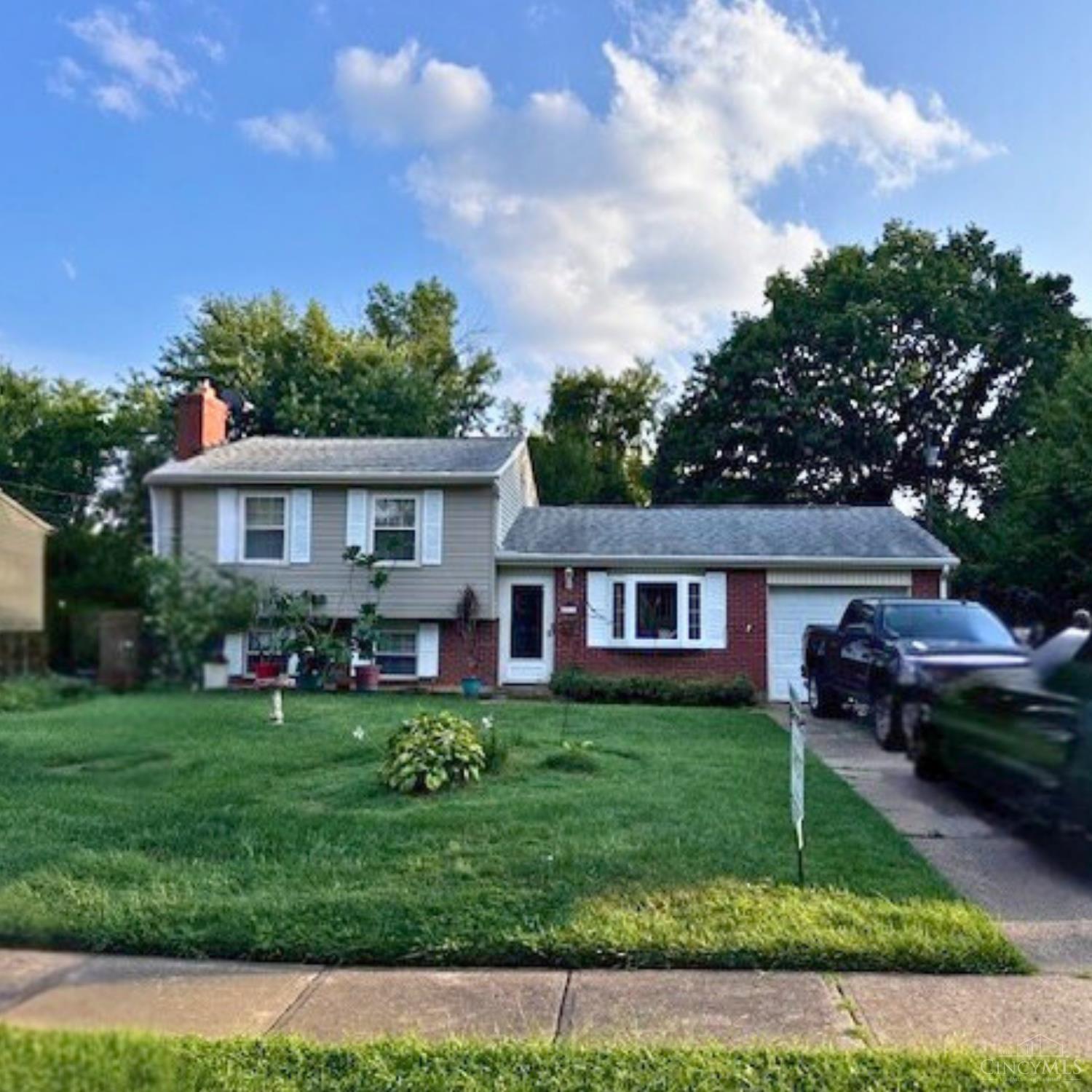 Homes for sale in Springfield Twp., OH | 2317 Magdalena Dr, Springfield Twp., OH 45231 | MLS# 1858583