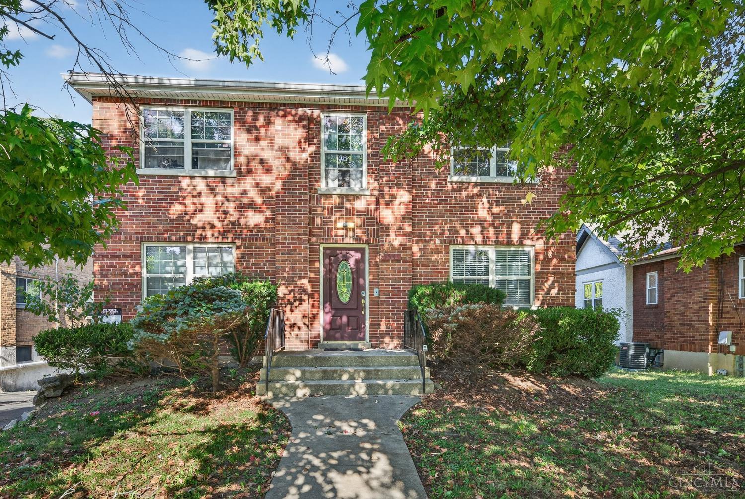 Homes for sale in Cincinnati, OH | 5541 Bosworth Pl, Cincinnati, OH 45212 | MLS# 1858684