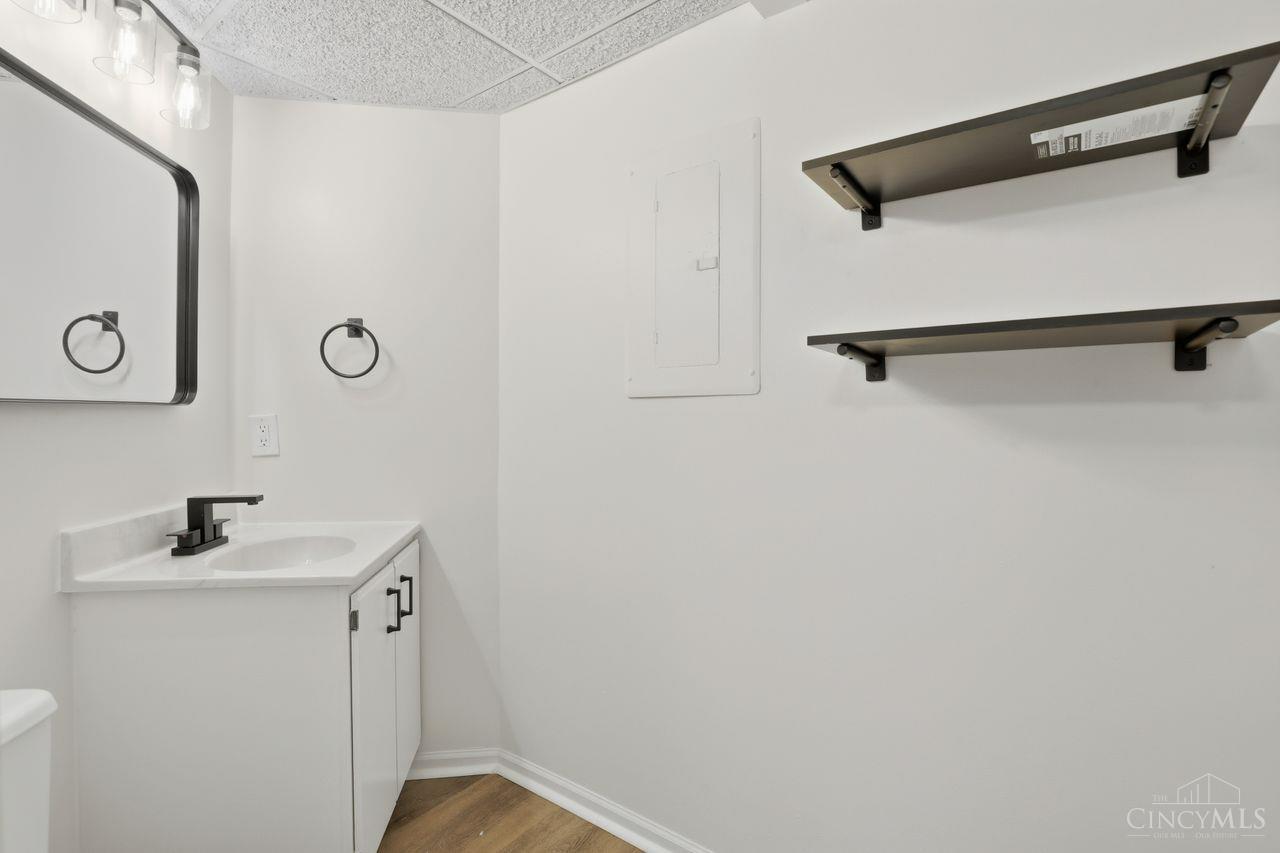 Homes for sale in Cincinnati, OH | 2121 Sutton Ave #4C, Cincinnati, OH 45230 | MLS# 1858736