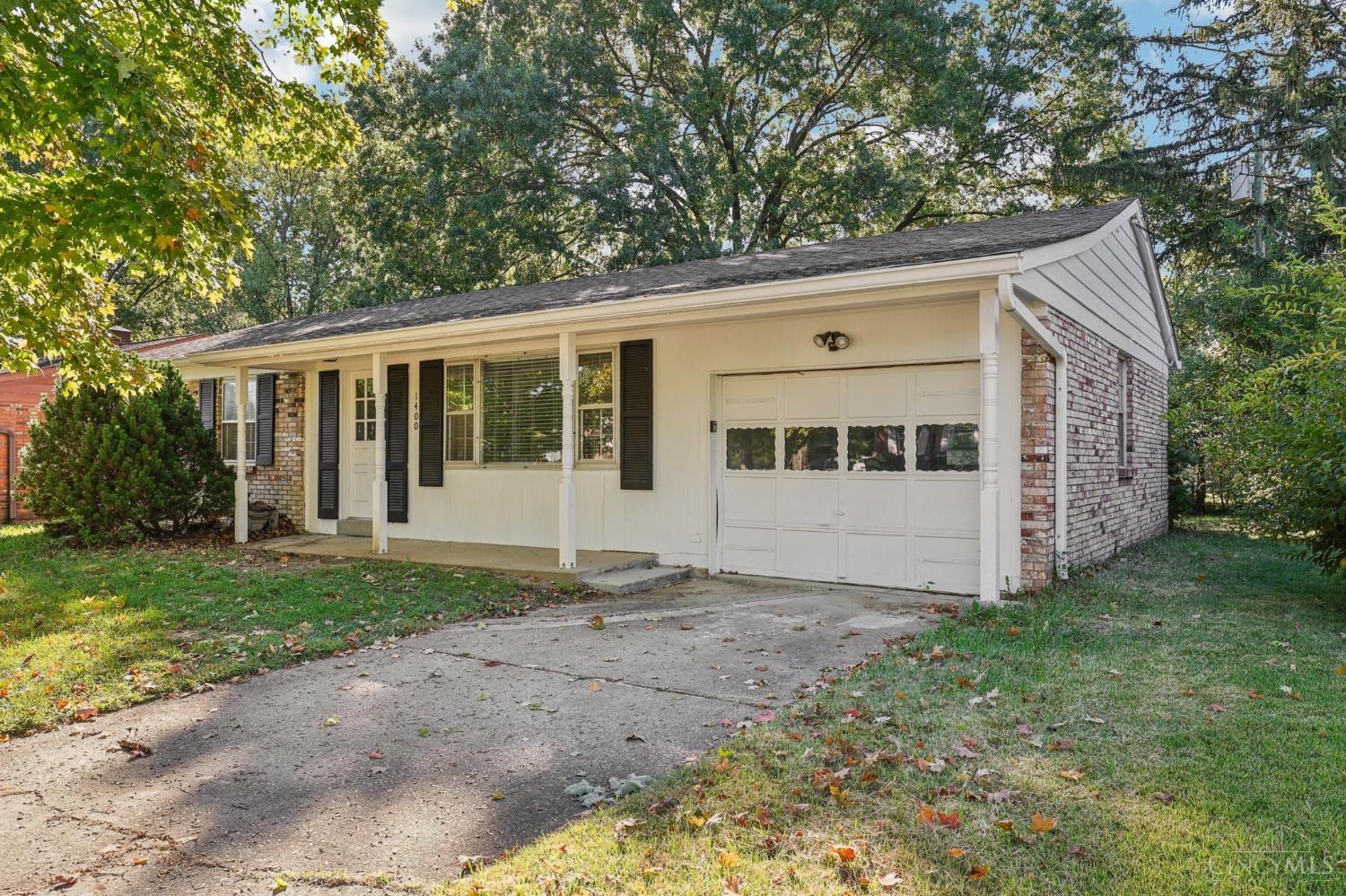 Homes for sale in Anderson Twp, OH | 1400 Sigma Cir, Anderson Twp, OH 45255 | MLS# 1858634