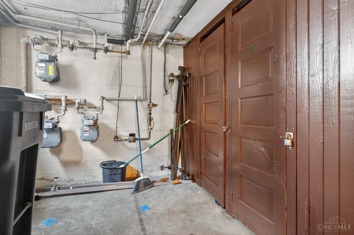 Homes for sale in Cincinnati, OH | 5541 Bosworth Pl, Cincinnati, OH 45212 | MLS# 1858684