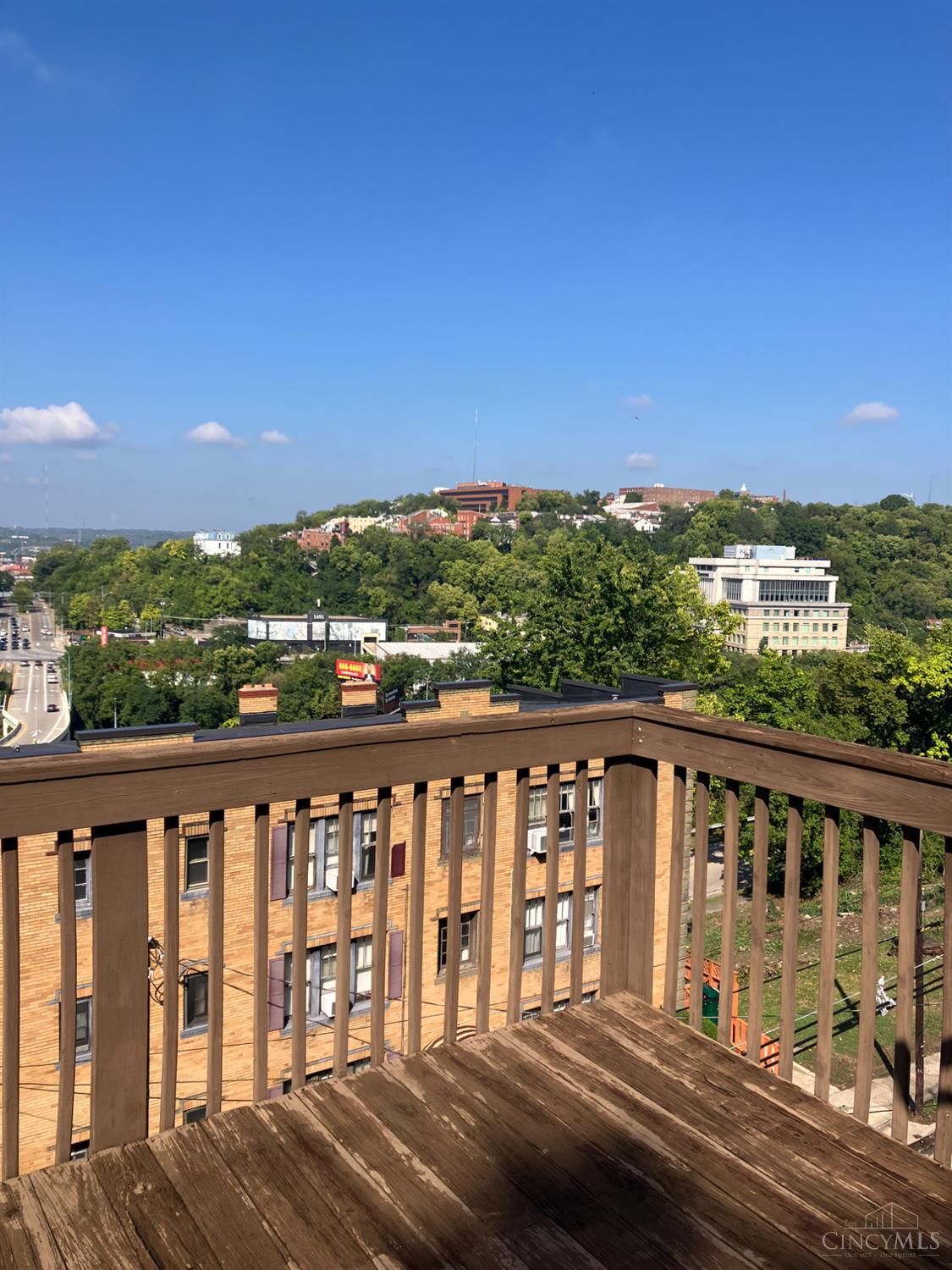 Homes for sale in Cincinnati, OH | 1240 Elsinore Ave, Cincinnati, OH 45202 | MLS# 1858836