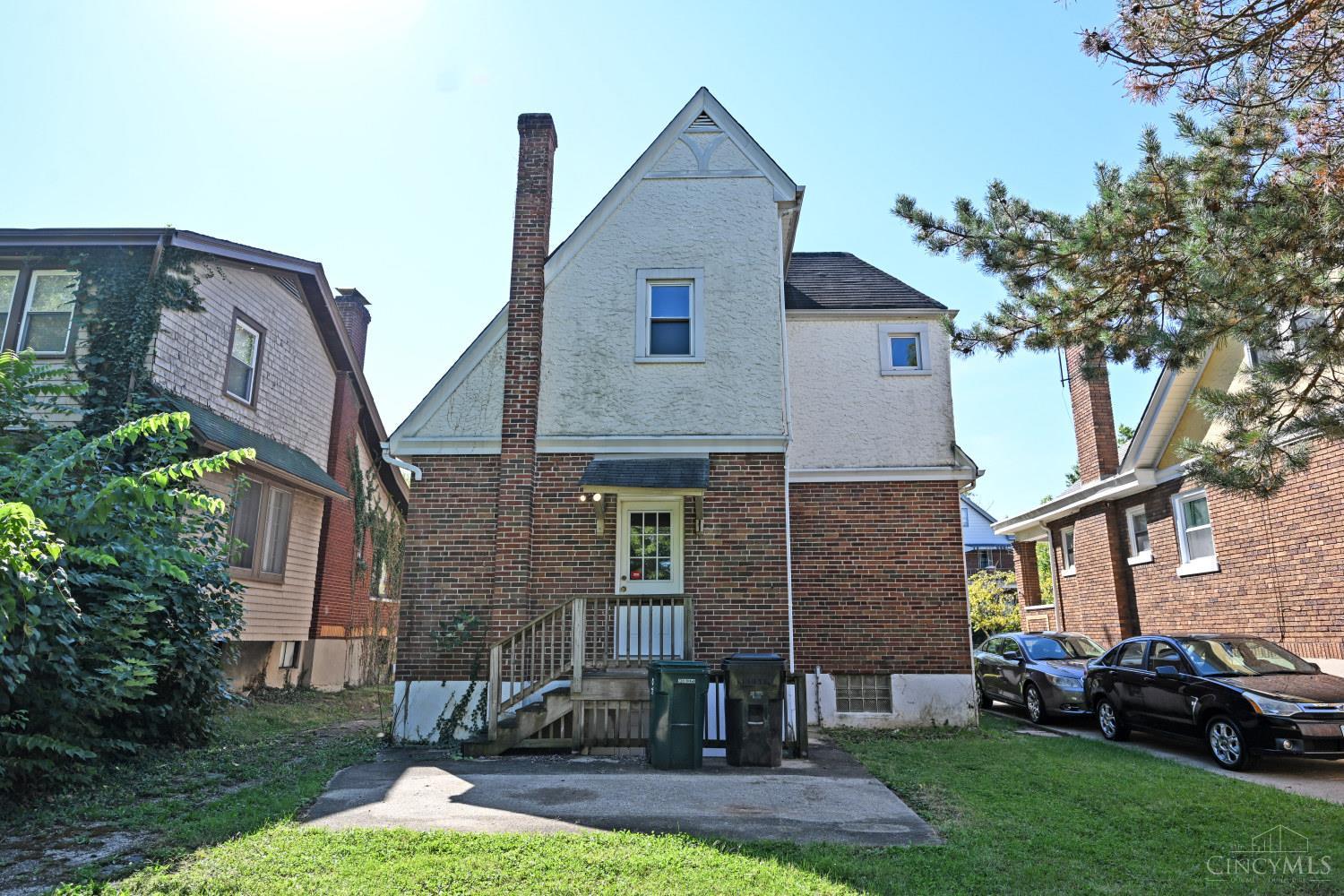 Homes for sale in Cincinnati, OH | 4016 Jamestown St, Cincinnati, OH 45205 | MLS# 1858775