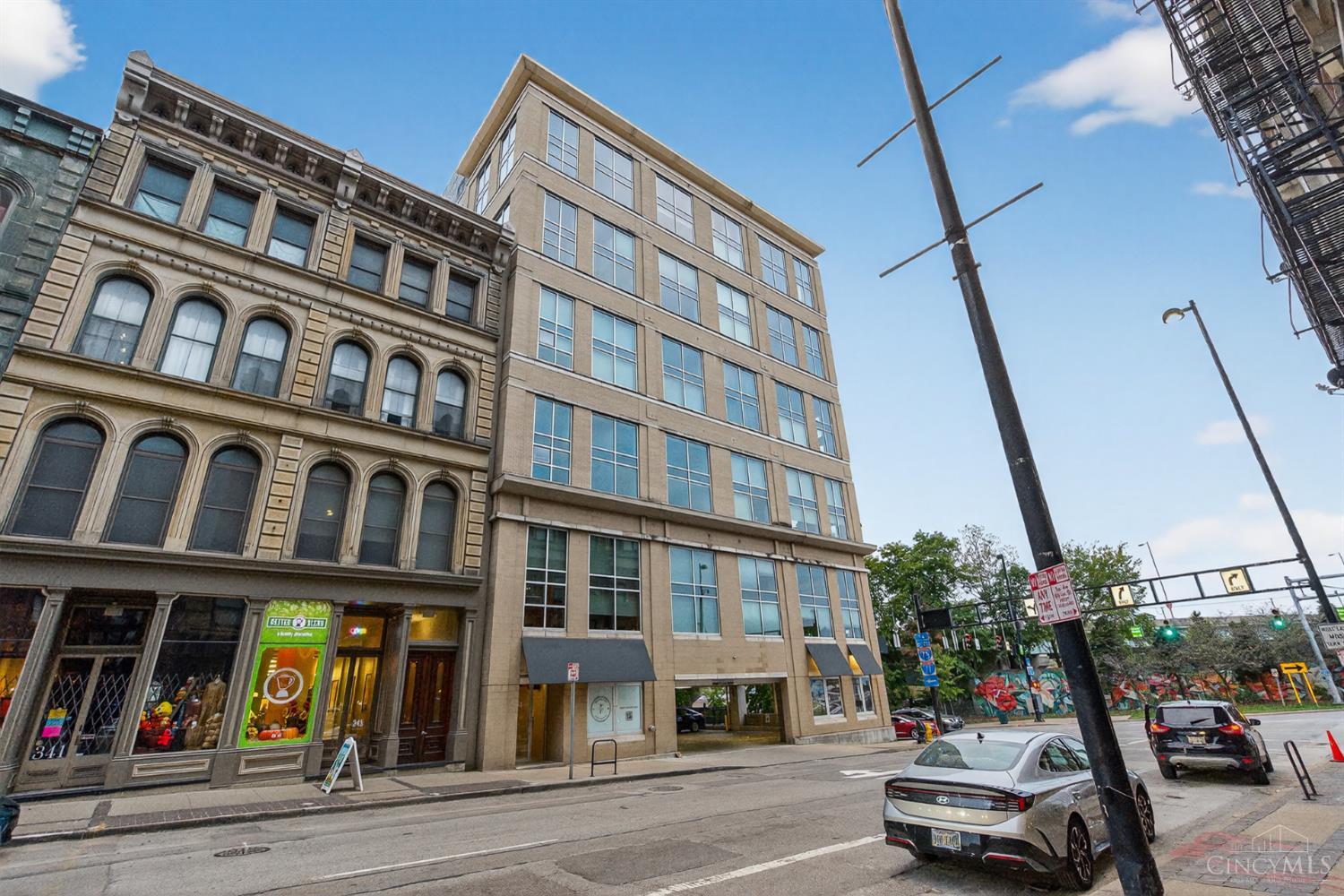 Homes for sale in Cincinnati, OH | 353 W Fourth St #506, Cincinnati, OH 45202 | MLS# 1858927