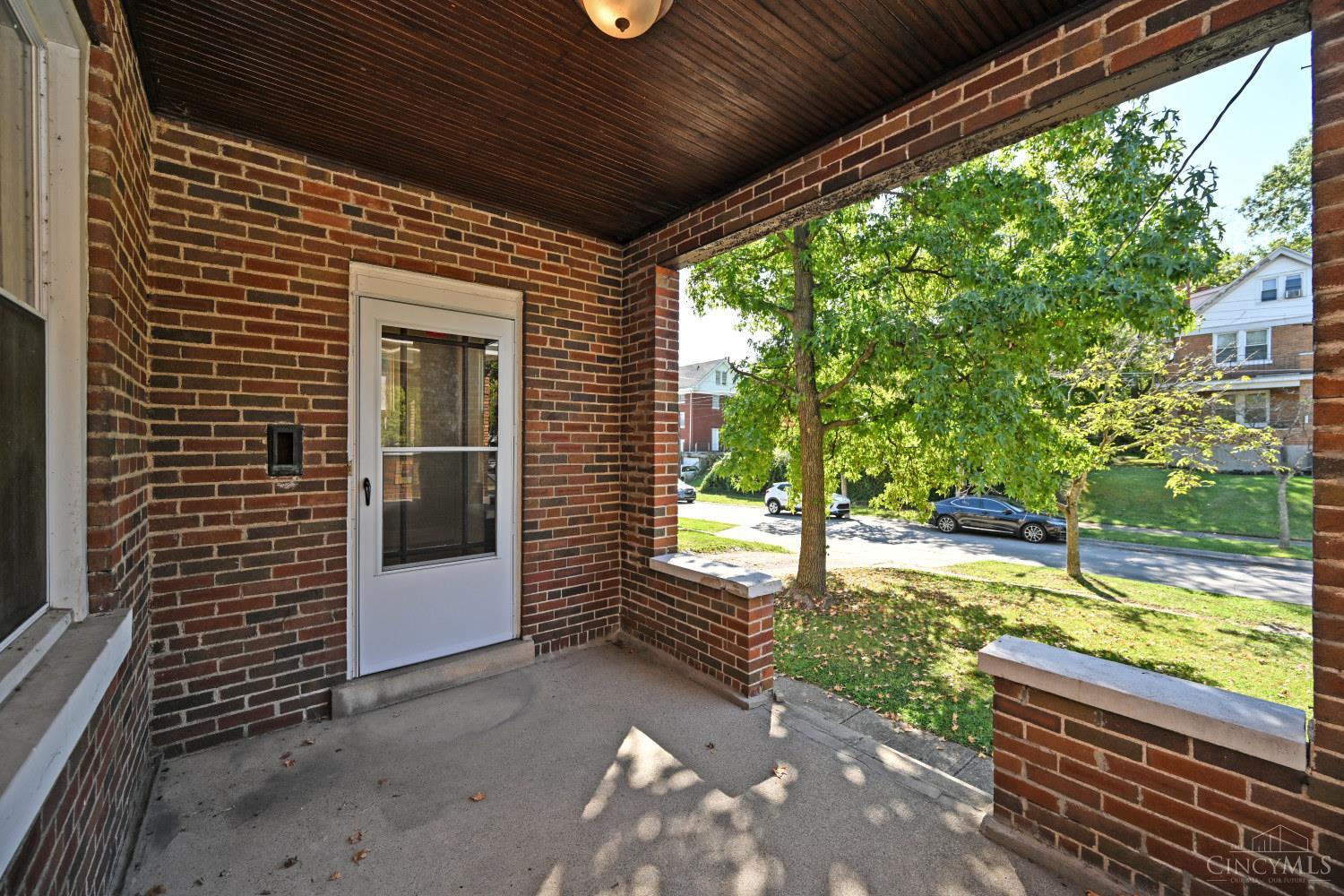 Homes for sale in Cincinnati, OH | 4016 Jamestown St, Cincinnati, OH 45205 | MLS# 1858775