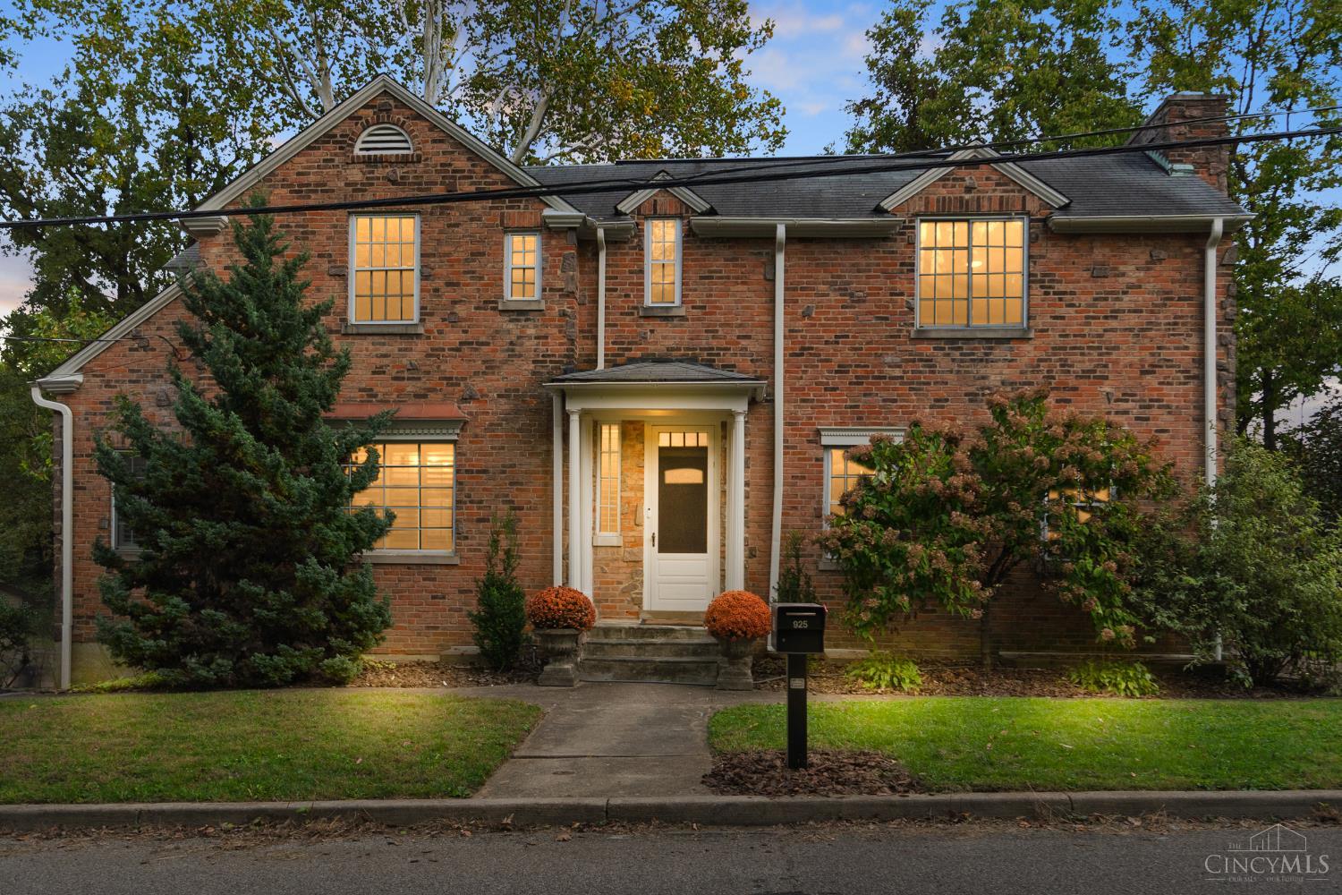 Beautiful brick home located on a quiet street in North Avondale. Thoroughly updated offering large sun drenched rooms & flat fenced yard. 3 car garage and additional detached garage for another 1-2 cars or storage (total of 5). Offering 4 bedrooms. 3 full and 1 half bath. Brand new finished LL with new full bath and heated floors. Fantastic area for relaxing and mini bar included. 1st floor Primary ensuite offers spacious living, vaulted ceilings, large walk in closet, walk out, exposed brick, laundry & heated floors. Luxurious bath with double vanity. The Gourmet kitchen offers a sitting or eat in room connecting to the formal dining room. Entertain in the living room & walk out to the deck| patio with outdoor kitchen, Lynx Grill and Power Burner. New plantation shutters, updated mechanics. Zoned HVAC w 2systems. Almost half acre lot. Close to Xavier University, expressways, schools, downtown & more!
