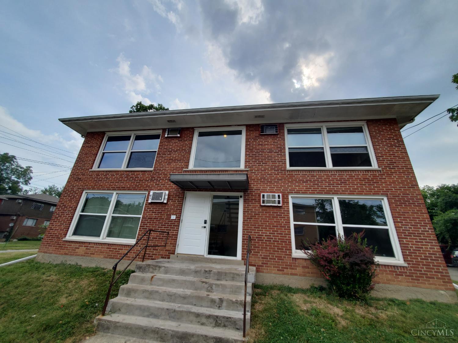 2537 Vera Avenue, Golf Manor, OH, 45237 — photo 2