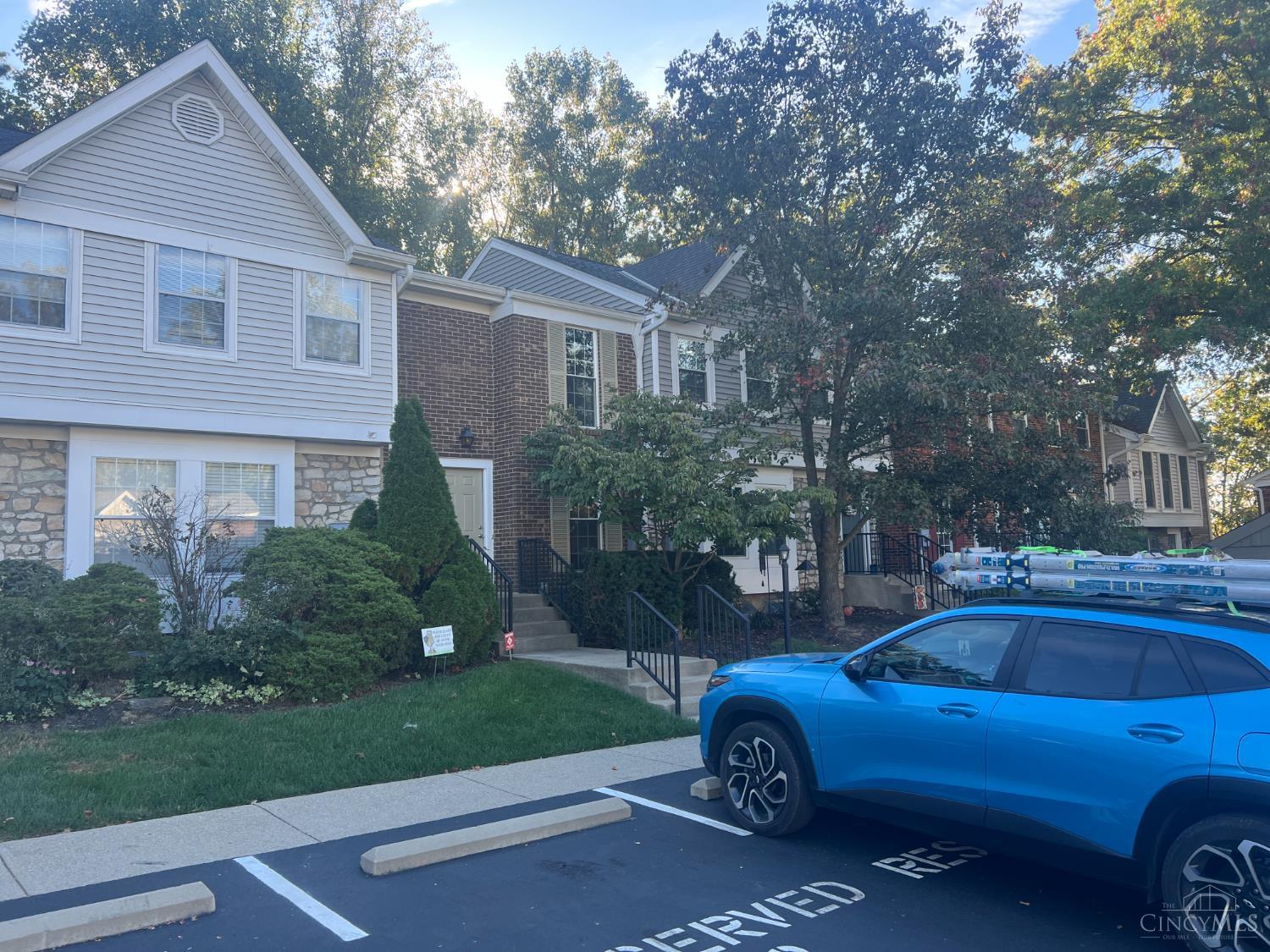 10816 Lakehurst Court