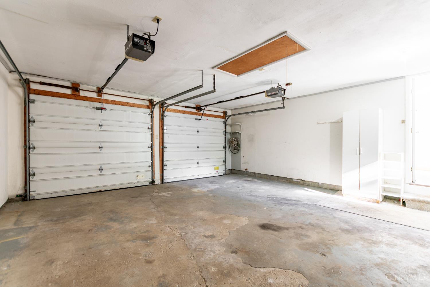 Homes for sale in Mason, OH | 1475 Saint Lawrence Dr, Mason, OH 45040 | MLS# 1859344