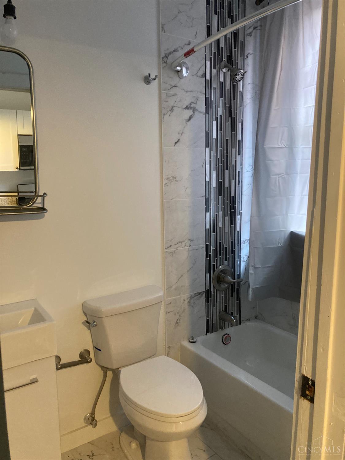 1646 Vine Street #3, Cincinnati, OH, 45202 — photo 7