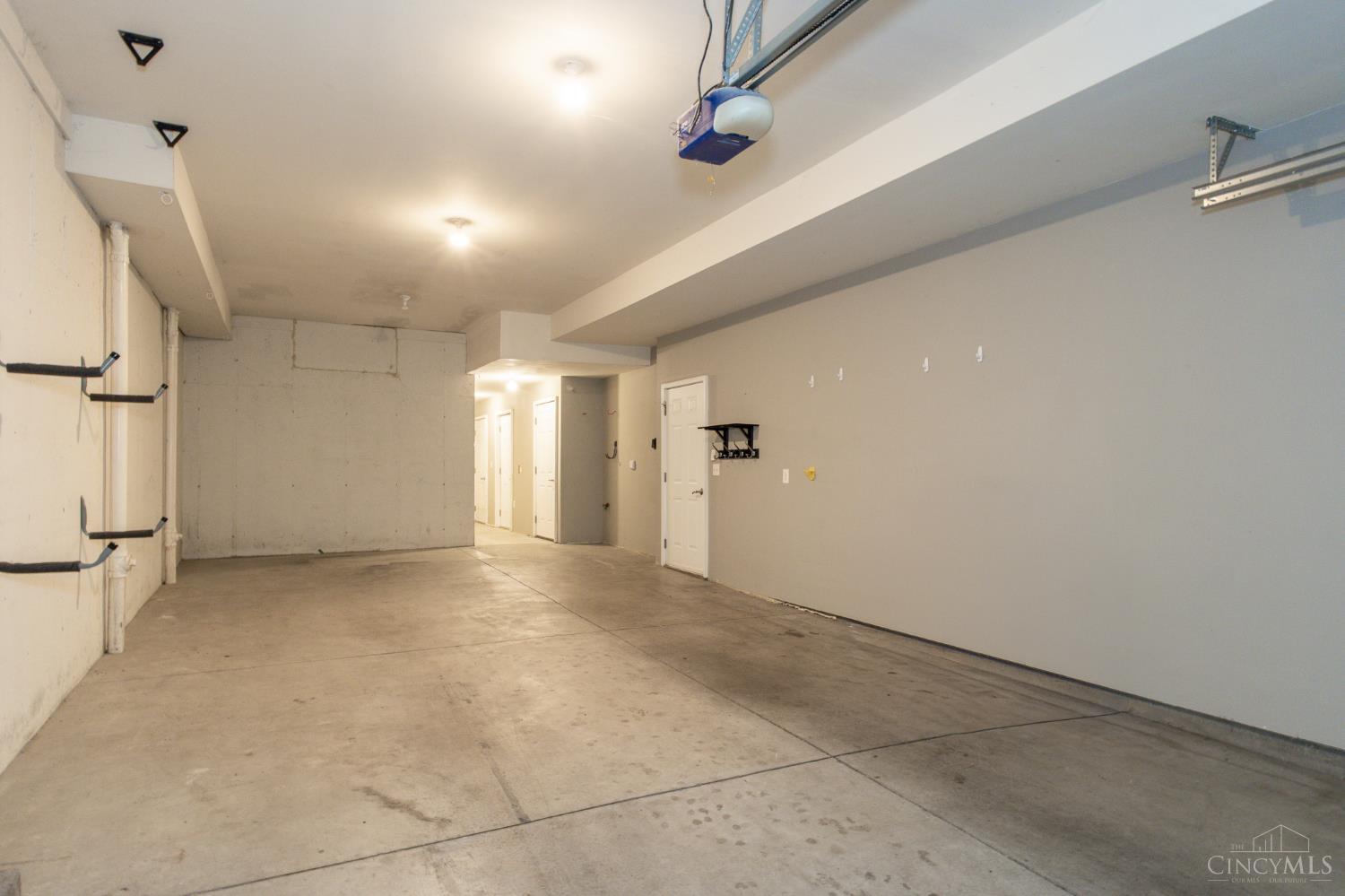 Homes for sale in Cincinnati, OH | 1238 Elsinore Ave, Cincinnati, OH 45202 | MLS# 1859608