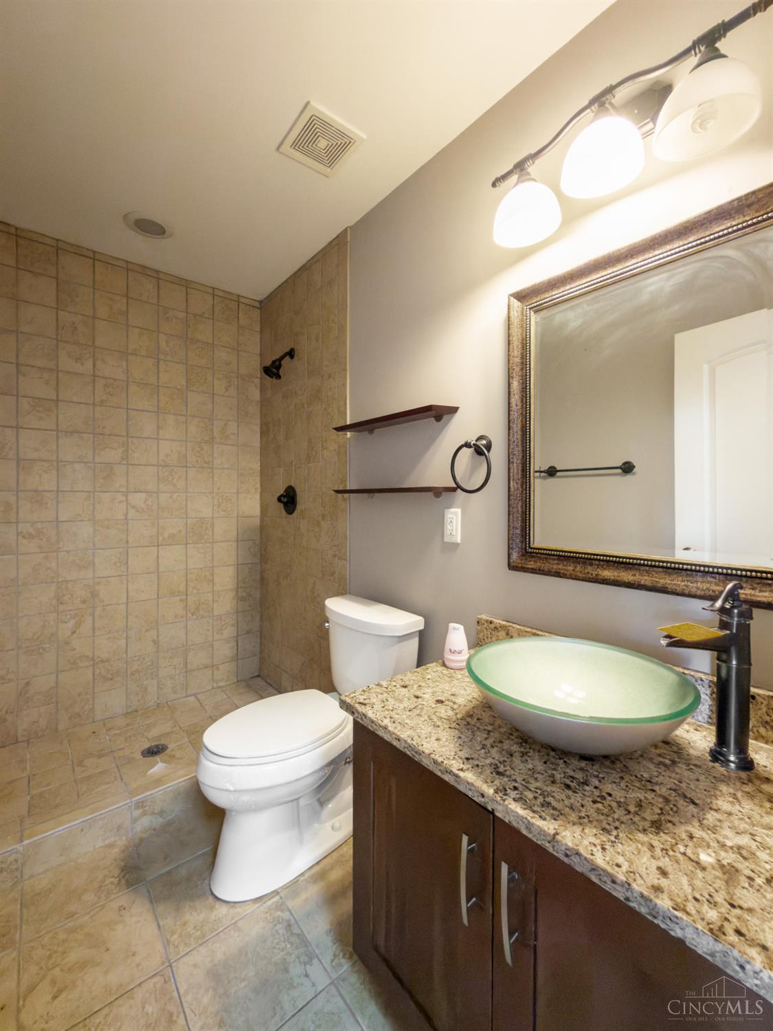 1238 Elsinore Avenue, Cincinnati, OH, 45202 — photo 52