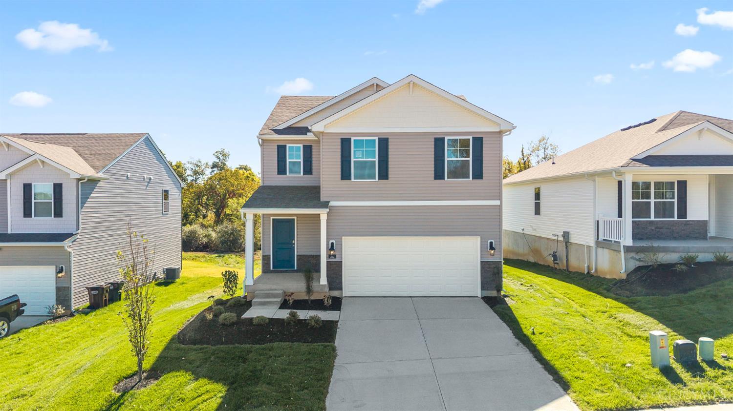 Homes for sale in New Richmond, OH | 102 Woodcreek Ln, New Richmond, OH 45157 | MLS# 1850112