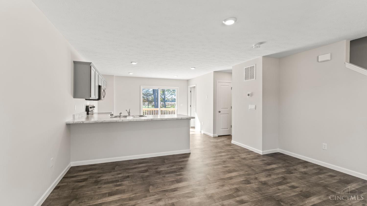 Homes for sale in Williamsburg, OH | 115 Cornerstone Dr, Williamsburg, OH 45176 | MLS# 1856933