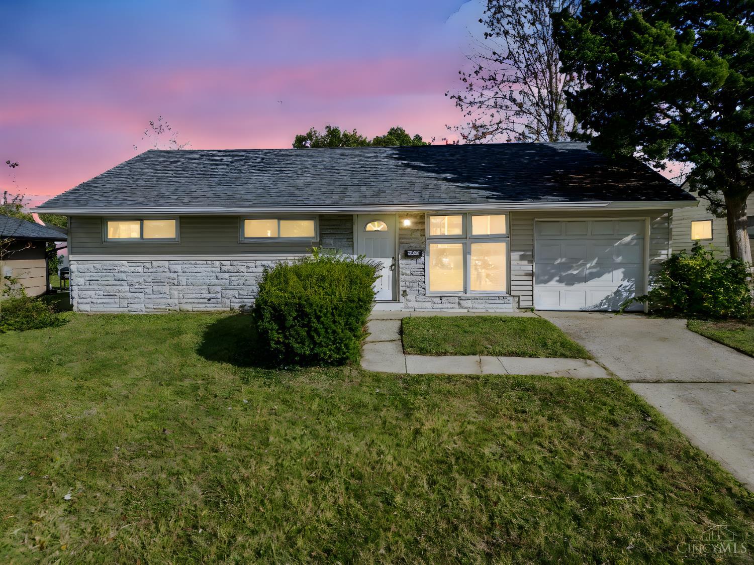 Homes for sale in Springfield Twp., OH | 8840 Grenada Dr, Springfield Twp., OH 45231 | MLS# 1857611