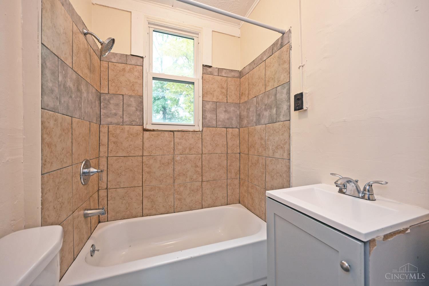 3318 Fairfield Avenue, Cincinnati, OH, 45207 — photo 9