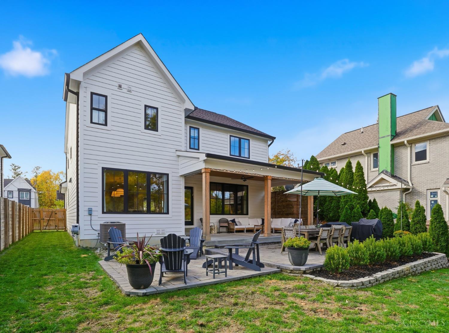 4832 Prospect Avenue