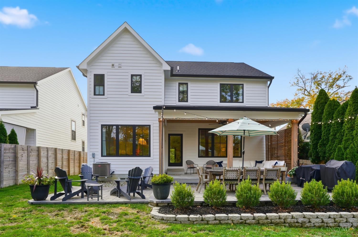 4832 Prospect Avenue