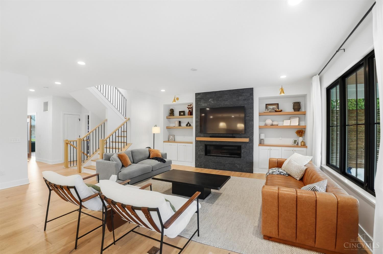 4832 Prospect Avenue