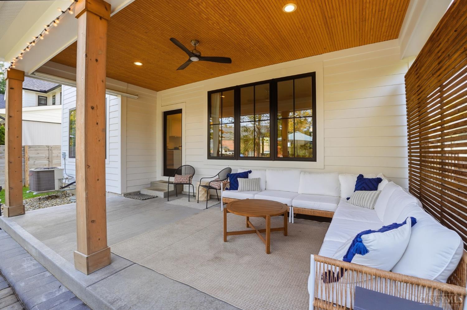 4832 Prospect Avenue