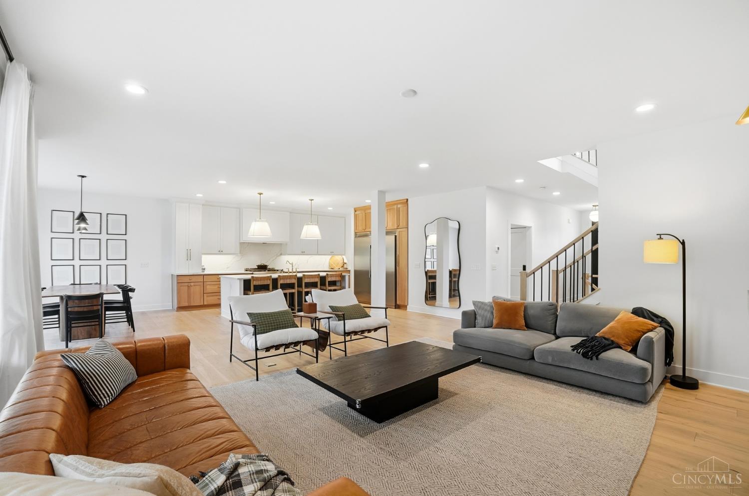 4832 Prospect Avenue