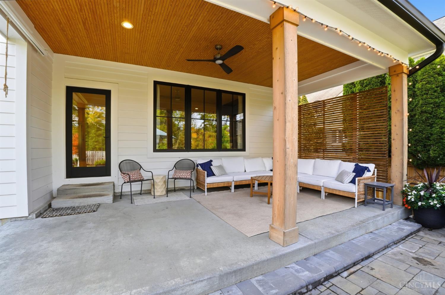 4832 Prospect Avenue