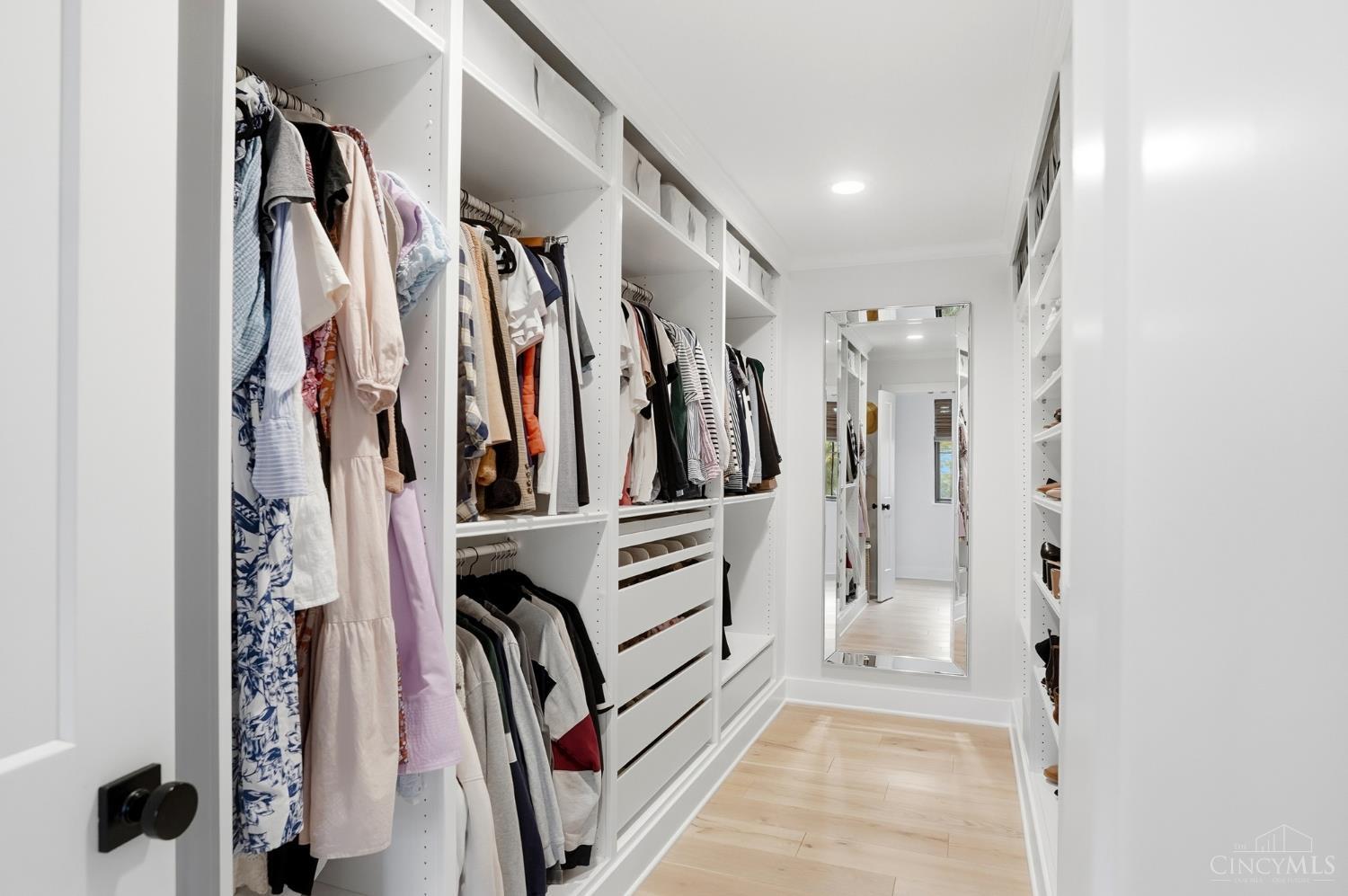 4832 Prospect Avenue