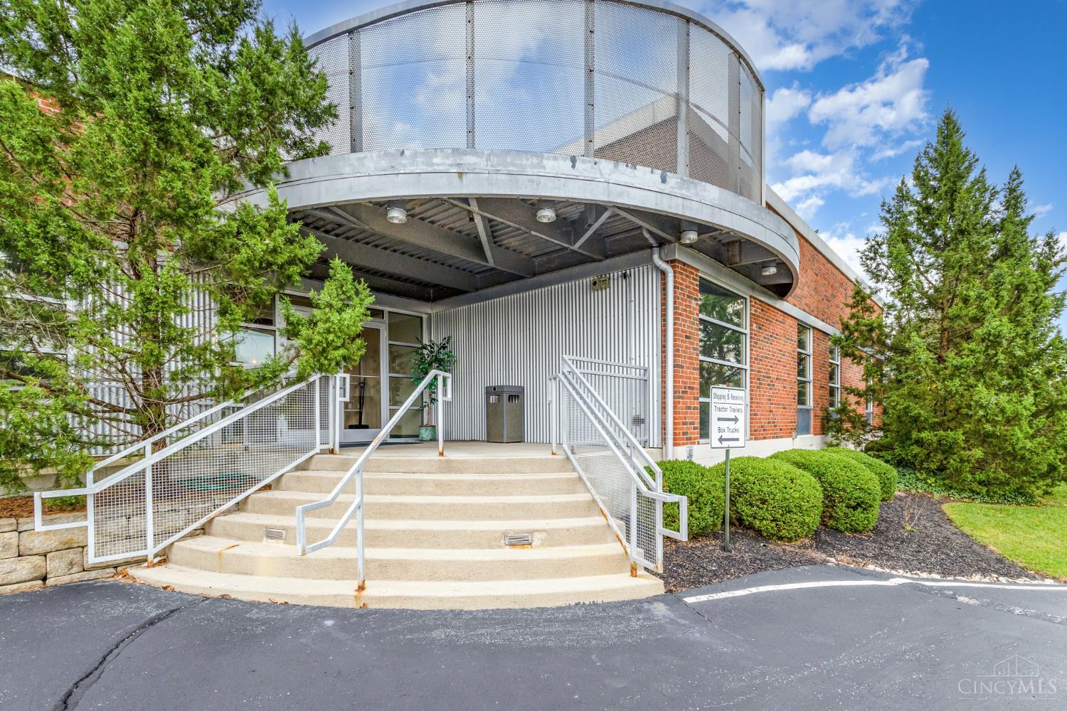 5546 Fair Lane, Fairfax, OH, 45227 — photo 4