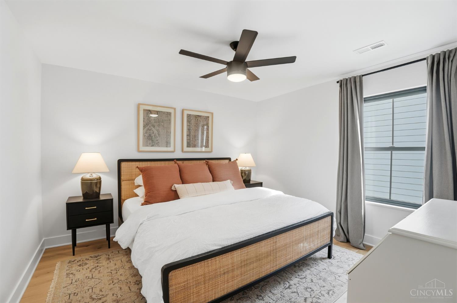 4832 Prospect Avenue