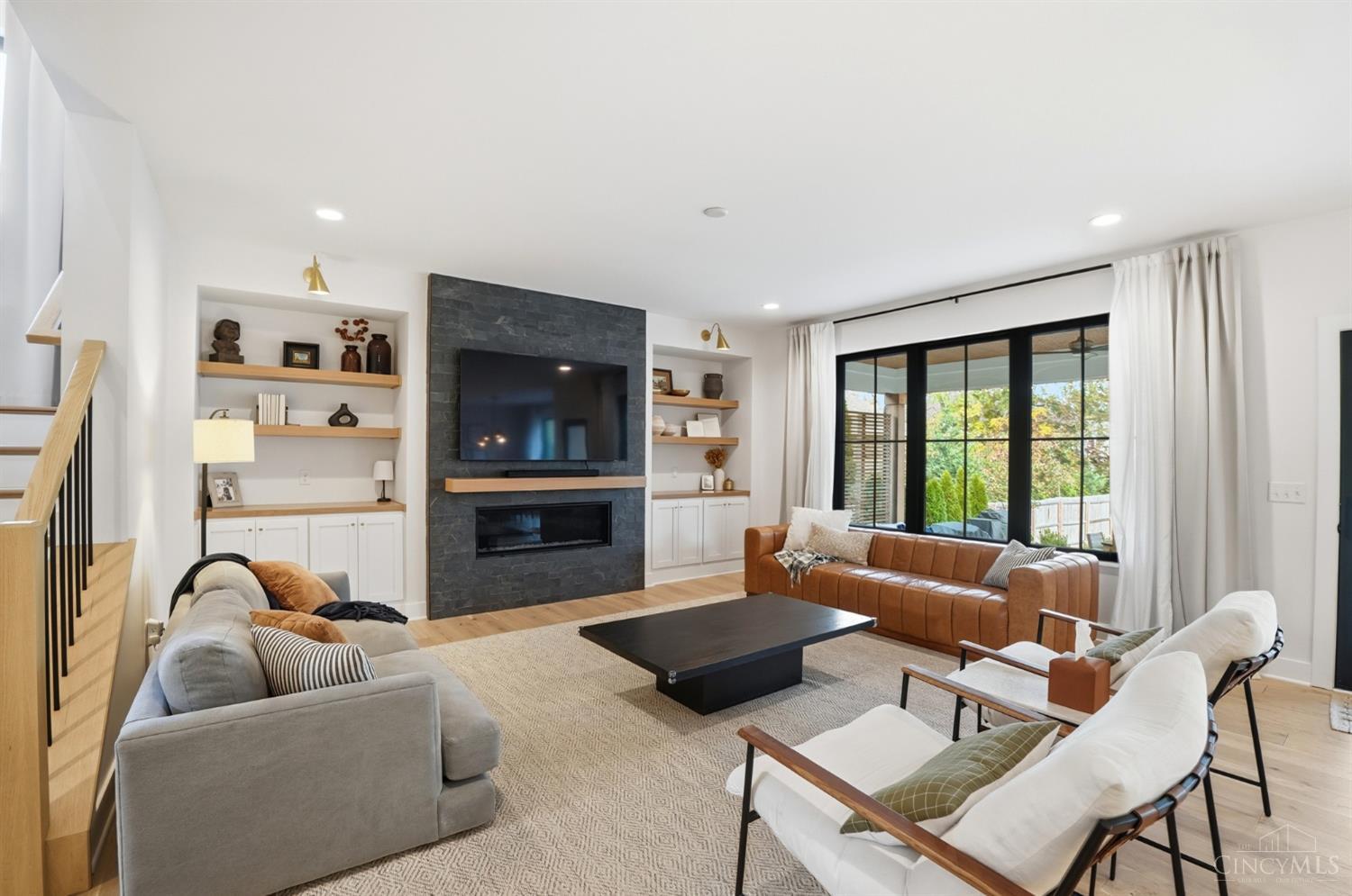 4832 Prospect Avenue